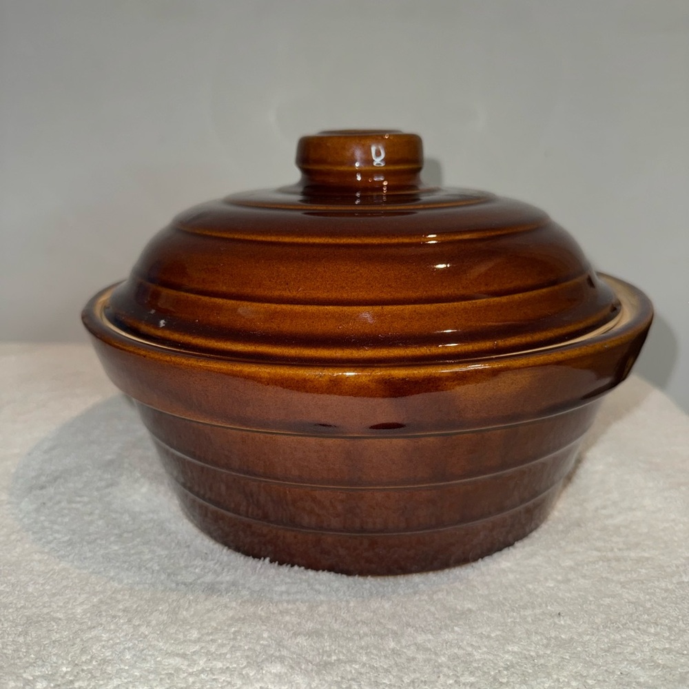 Antique 1930’s Monmouth Pottery Beehive Ribbed Bowl with Lid